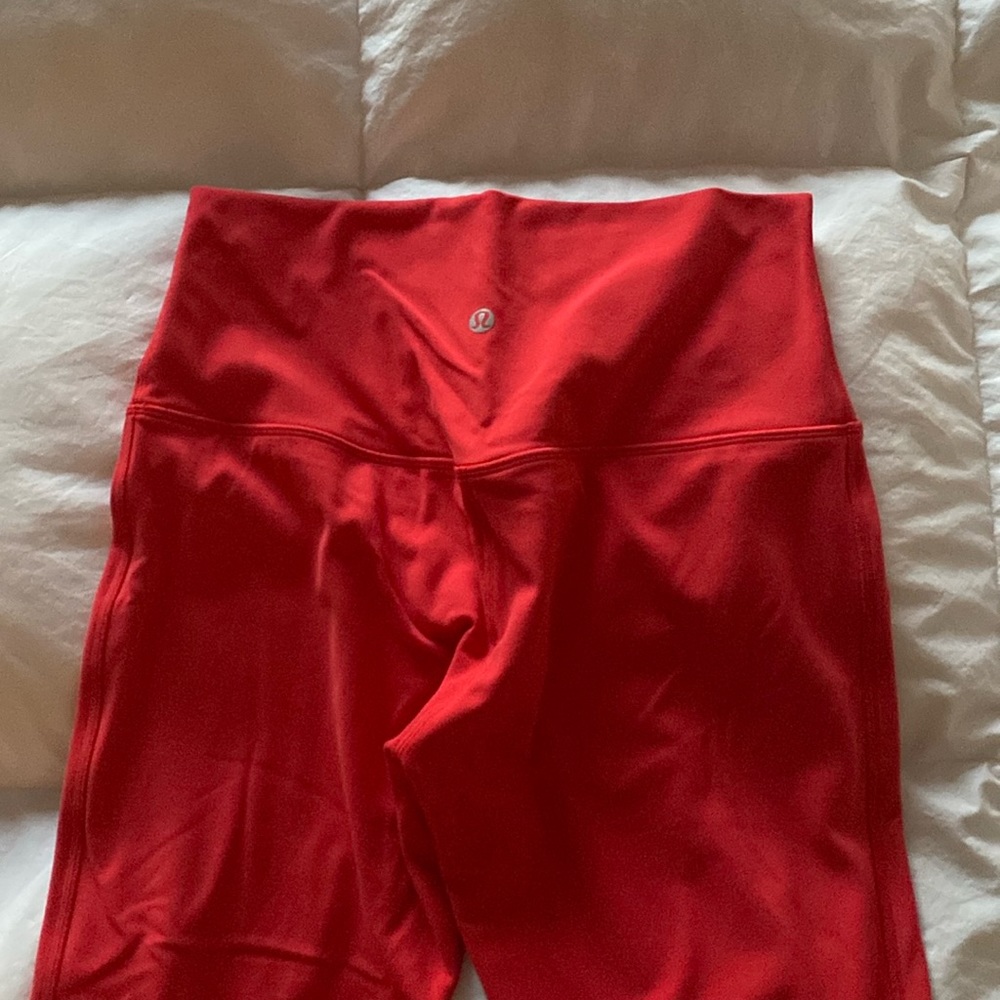 Lululemon - red - ankle length leggings